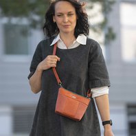crossbody-kabelka-mala-terakota-08