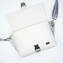 Crossbody-kabelka-ledvinka-bila-07.jpg