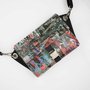 Crossbody-kabelka-ledvinka-cerna-grafiti-05.jpg