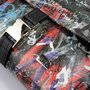 Crossbody-kabelka-ledvinka-cerna-grafiti-08.jpg