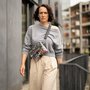 Crossbody-kabelka-ledvinka-cerna-grafiti-10.jpg