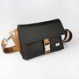 Crossbody-kabelka-ledvinka-cerna-hneda-metaliza-03.jpg