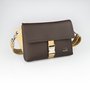 Crossbody-kabelka-ledvinka-cokoladova-zlata-metaliza-03.jpg
