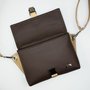 Crossbody-kabelka-ledvinka-cokoladova-zlata-metaliza-07.jpg