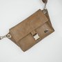 Crossbody-kabelka-ledvinka-hneda-mocca-05.jpg