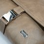 Crossbody-kabelka-ledvinka-hneda-mocca-08.jpg