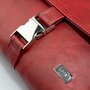 Crossbody-kabelka-ledvinka-temna-cervena-07.jpg