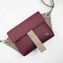 Crossbody-kabelka-ledvinka-vinova-sedobezova-05.jpg