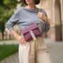 Crossbody-kabelka-ledvinka-vinova-sedobezova-12.jpg