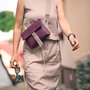 Crossbody-kabelka-ledvinka-vinova-sedobezova-16.jpg