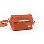 Crossbody-kabelka-ledvinka-koralova-02