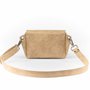 Crossbody-kabelka-ledvinka-kremova-patina-06
