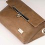 Crossbody-kabelka-ledvinka-mocca-08
