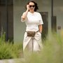 Crossbody-kabelka-ledvinka-mocca-13