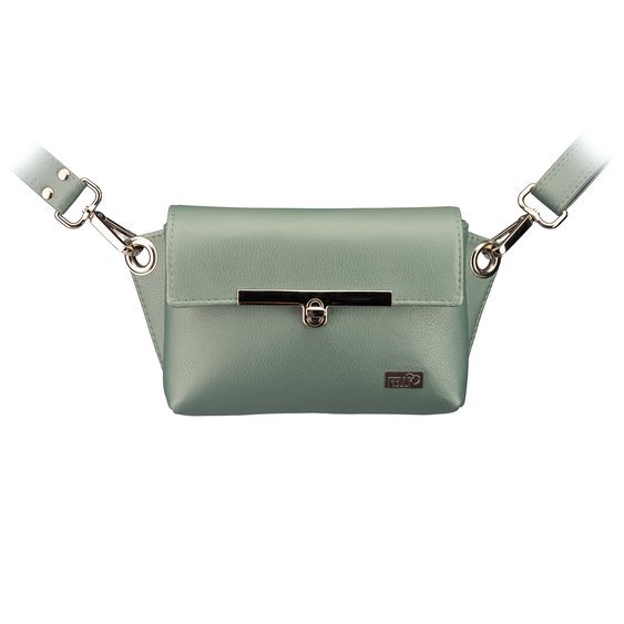 Crossbody-kabelka-ledvinka-stribrna-metalicka-01