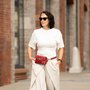 Crossbody-kabelka-ledvinka-temna-cervena-12