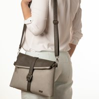 Malá překlápěcí  kabelka JELA mini bílá