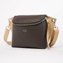 Crossbody-kabelka-ledvinka-hneda-cokoladova-zlata-metalicka-03_2fd6d792.jpg
