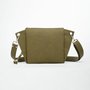 Crossbody-kabelka-ledvinka-safari-zelena-04_107564e2.jpg