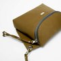 Crossbody-kabelka-ledvinka-tmava-kari-05_76a95ba9.jpg