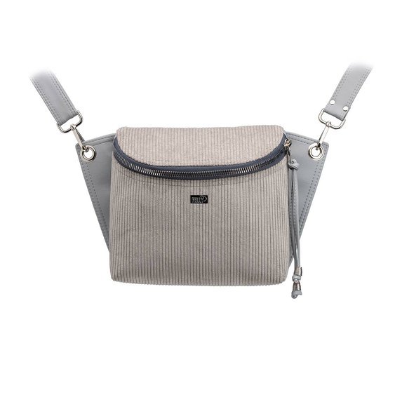 celni_crossbody_kabelka_stredni_svetle-seda-01