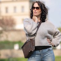 crossbody_kabelka_stredni_tmava-coko-18